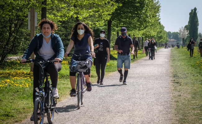 İtalya’da son 24 saatte 10 bin 680 yeni vaka