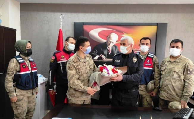Jandarma’dan Polis teşkilatına kutlama