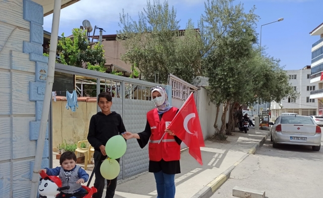 Kızılay Alaşehir’de de çocukları sevindirdi