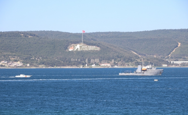 Romanya mayın arama gemisi Çanakkale Boğazı’ndan geçti