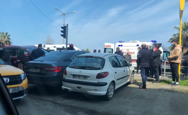 Trafikte kalp krizi geçirerek kaza yapan sürücü hayatını kaybetti