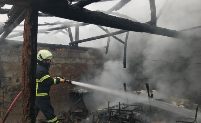 Amasya’da kömürlükte çıkan yangın bitişikteki evlere sıçramadan söndürüldü