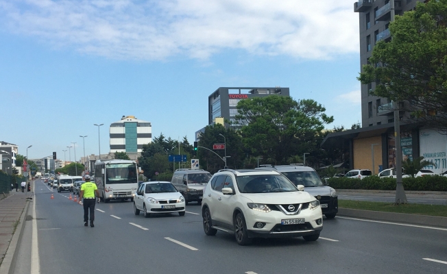 Avcılar’da polis ekiplerinden denetim