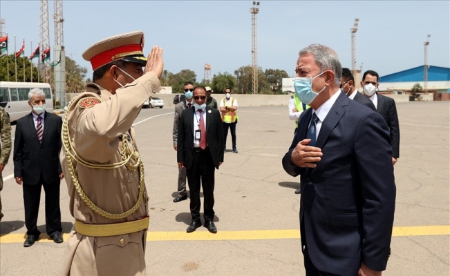 Bakan Akar, Libya Genelkurmay Başkanı El Haddad ile görüştü