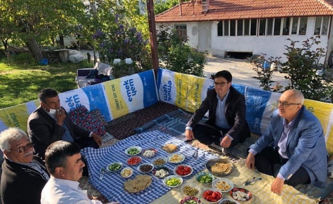 Başkan Arslan, vatandaşlarla tedbirler kapsamında bayramlaştı