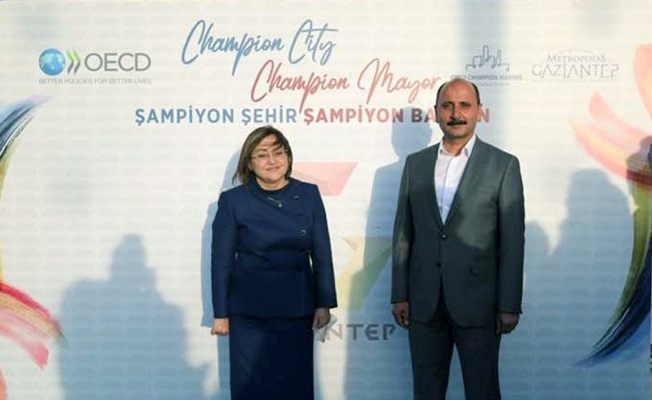 Başkan Doğru şampiyon başkanı kutladı