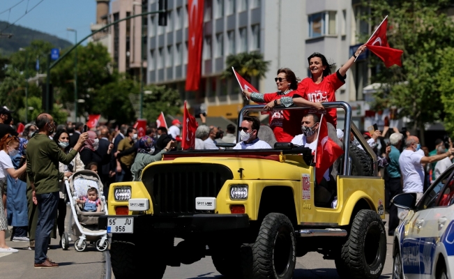 Bursa’da 19 Mayıs törenlerine motosiklet korteji damga vurdu