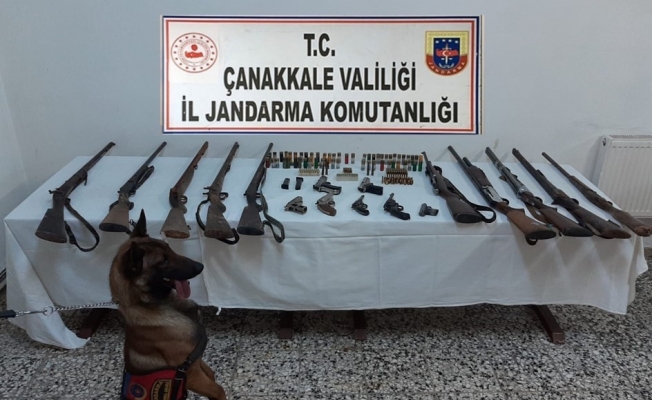 Çanakkale’de bomba arama köpeği ile silah ve mühimmat kaçakçılığı operasyonu