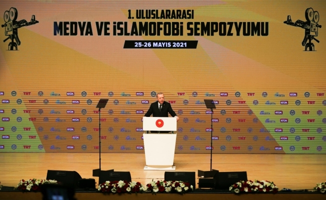 Cumhurbaşkanı Erdoğan’dan Batı’ya İslamofobi tepkisi