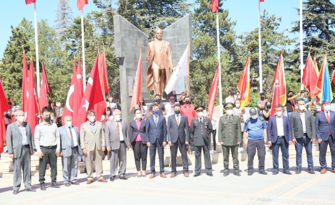 Develi’de gençlik yürüyüşü