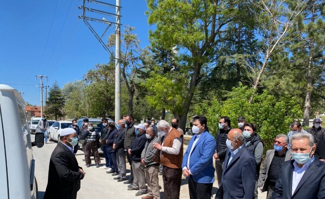 Eski Bakan Akcan’ın acı günü