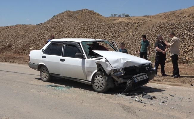 Kırıkkale’de trafik kazası: 1’i polis 3 kişi yaralandı