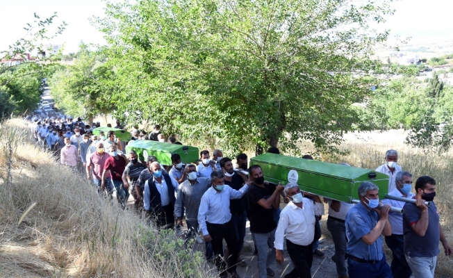 Kuyu faciasında ölen baba ve iki oğlu defnedildi