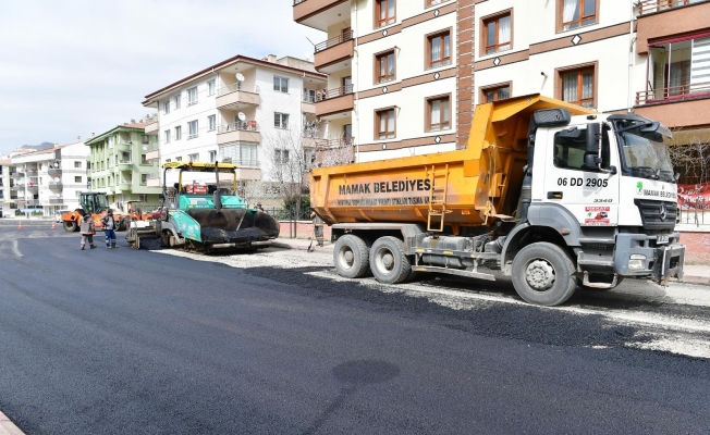 Mamak’ta asfalt çalışmaları devam ediyor