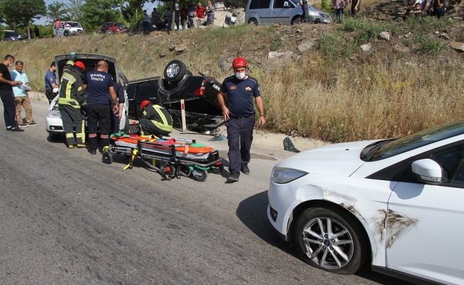 Manisa’da zincirleme trafik kazası: 1’i çocuk 3 yaralı