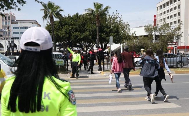 Mersin’de yaya önceliği denetimi yapıldı