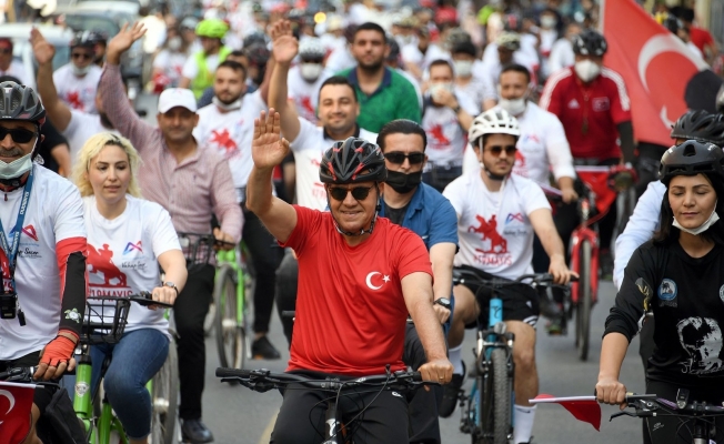 Pedallar çevrildi, 19 Mayıs coşkusu kent merkezine yayıldı