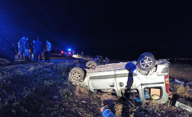 Şarampole devrilen araçta anne öldü, 4 çocuğu yaralandı