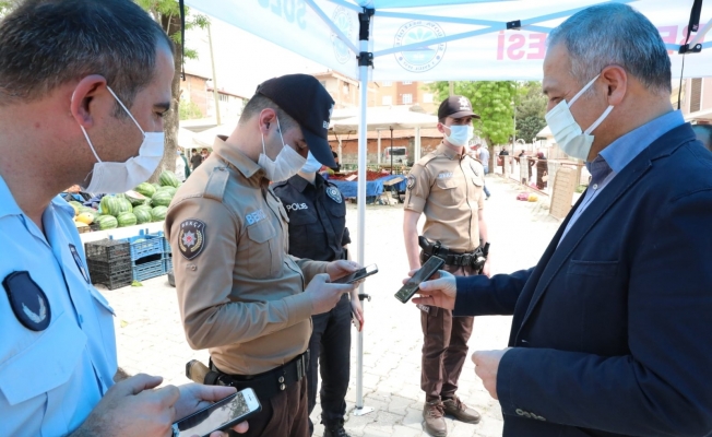 Suluova’da protokolden pazar yerinde korona virüs denetimi