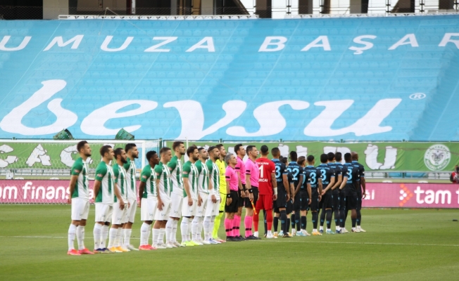 Süper Lig: Konyaspor: 0 - Trabzonspor: 0 (İlk yarı)