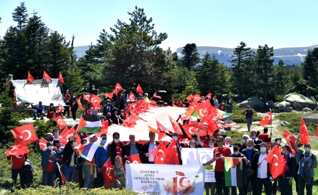 Uludağ’ın zirvesinden dünyaya birlik ve barış mesajı