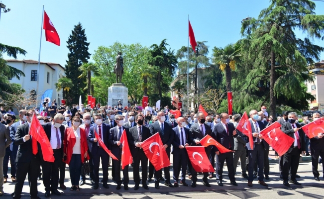 Yıldırım’da 19 Mayıs coşkusu sokaklara taştı