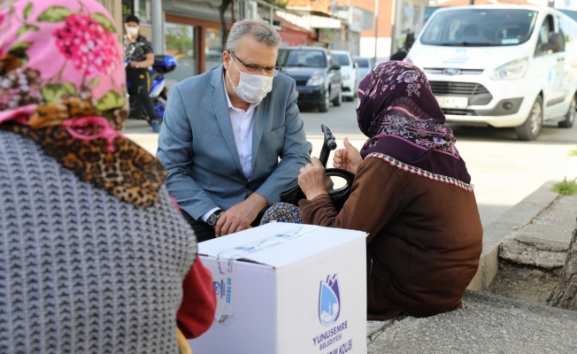 Yunusemre ramazan ayında da ihtiyaç sahiplerinin yanında