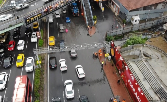 Zincirlikuyu’da yoğun yağış su taşkınına neden oldu