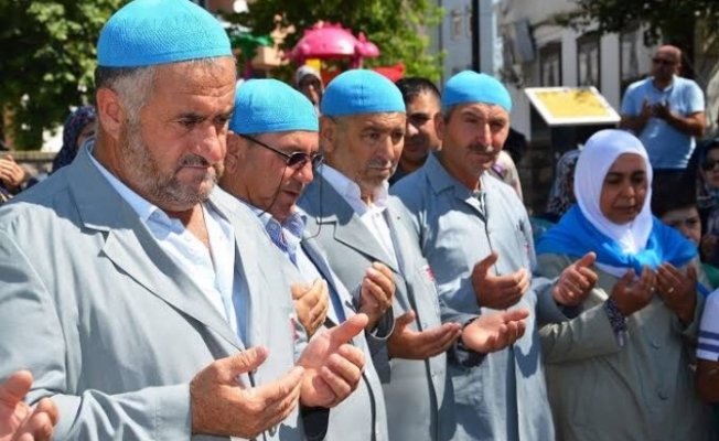 Alanya’da hacı adayları dualarla uğurlandı