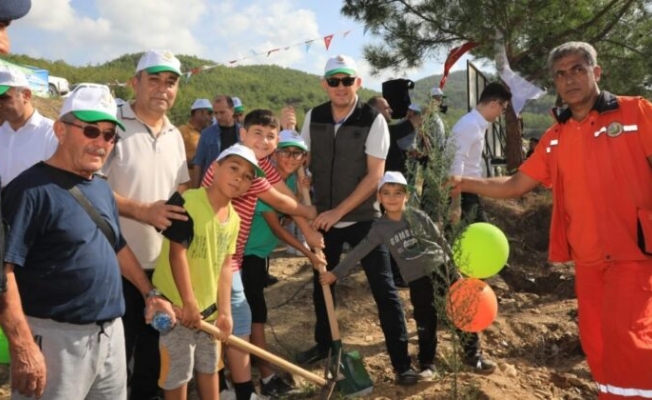 Alanya’da fidanlar toprakla buluştu