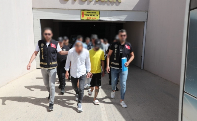 Antalya'da suç makinası 148 zanlı yakalandı