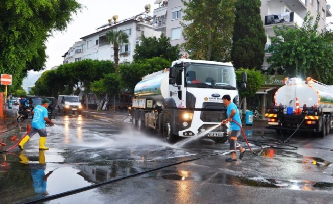 Alanya Belediyesi’nden şehir genelinde temizlik seferberliği 