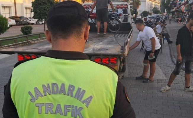 Alanya’da 10 motosiklet trafikten men edildi