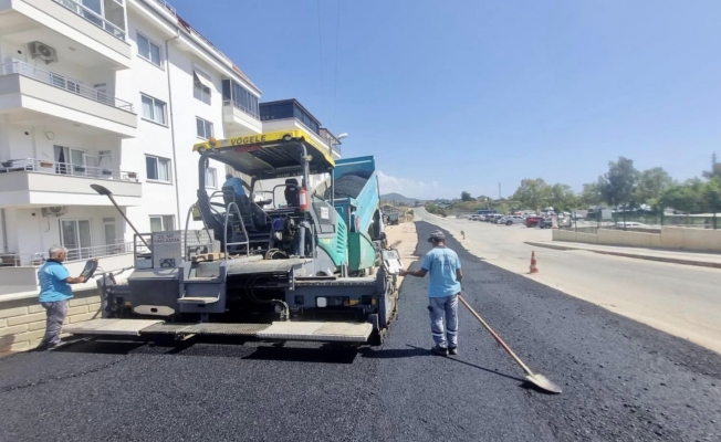 Alanya Belediyesi asfaltlama çalışmalarına devam ediyor