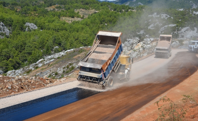 Alanya Dim Grup Yolu asfaltlandı