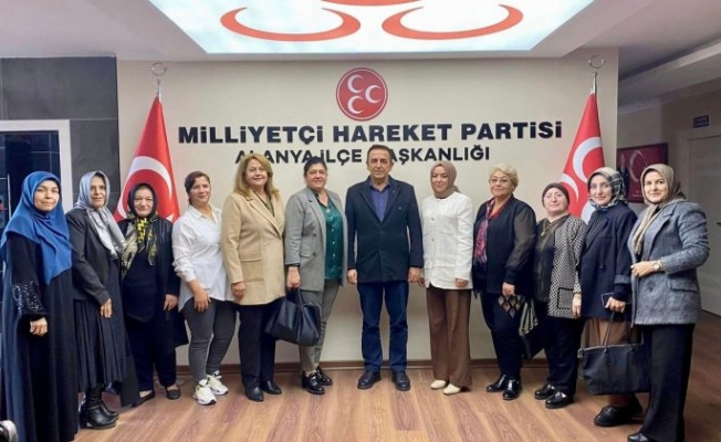 Alanya’da Ak Parti Kadın Kolları’ndan MHP’ye ziyaret 