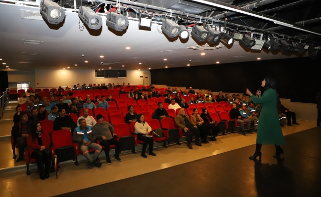 Alanya’da belediye personeline Kadına Şiddete Hayır semineri