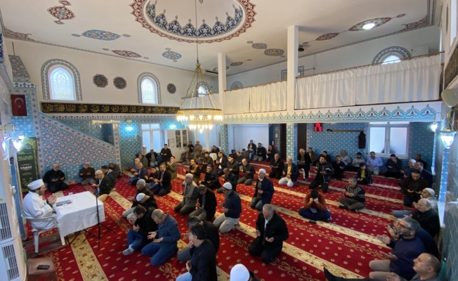 Büyükhasbahçe Camii’nde tefsir dersinde bir arala gelindi