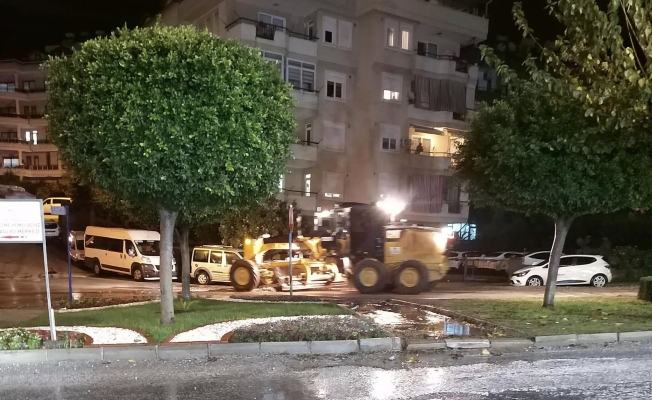 Alanya Belediyesi  tarafından kapanan yollar açıldı