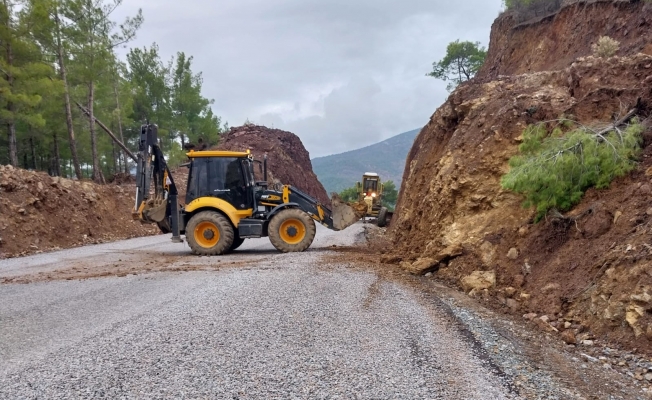 Başkan Böcek'ten kırsala hizmet