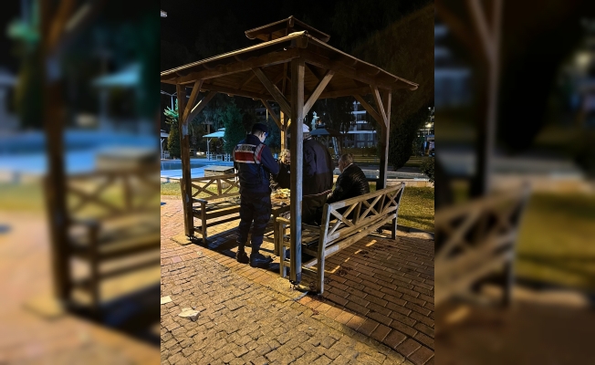 Mahmutlar Jandarma park ve bahçelerde denetim yaptı