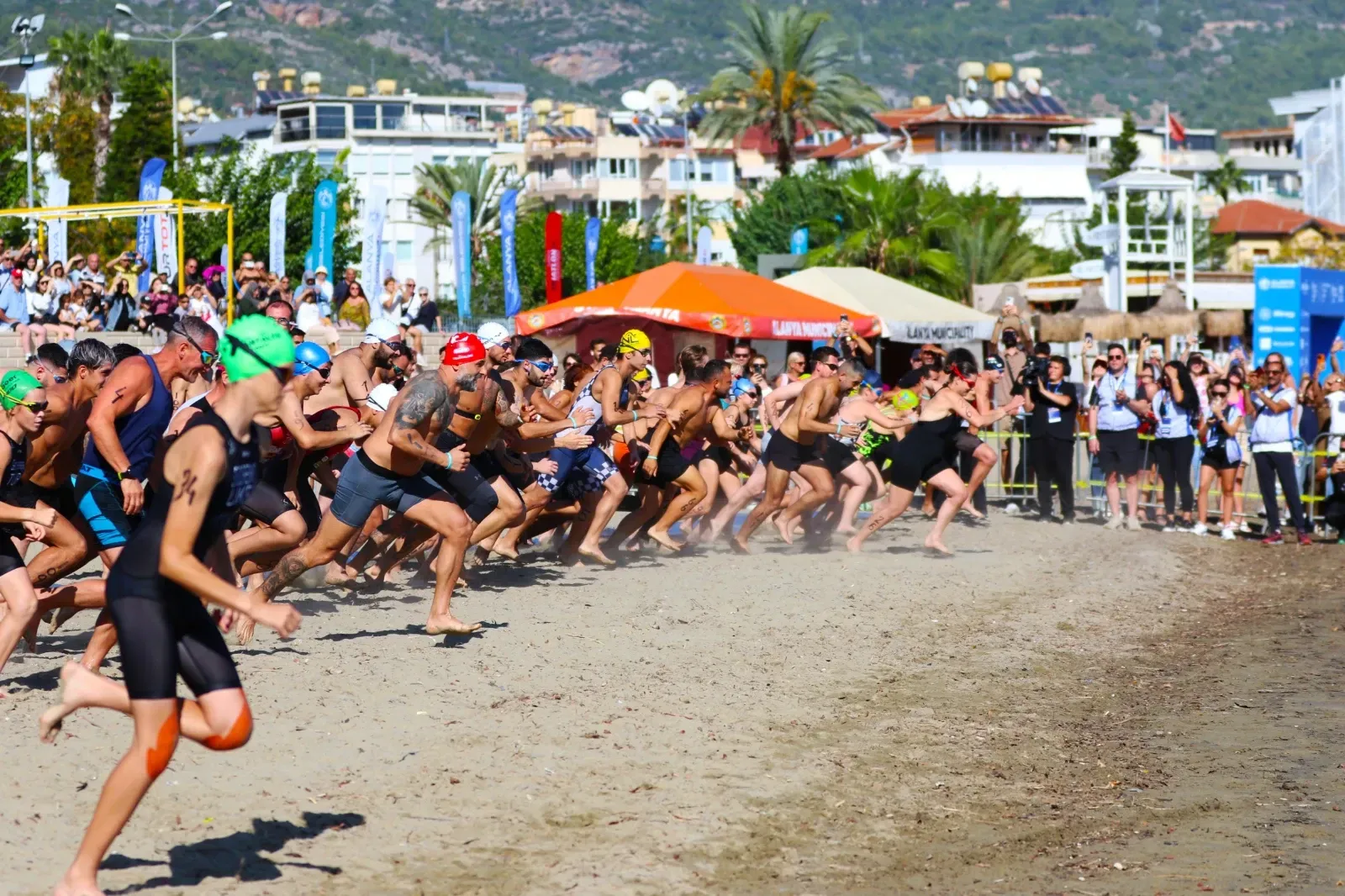 34. Alanya Triatlonu başladı
