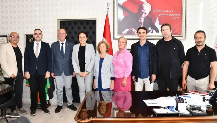 CHP Alanya’dan müdürlere ‘hayırlı olsun’ ziyareti