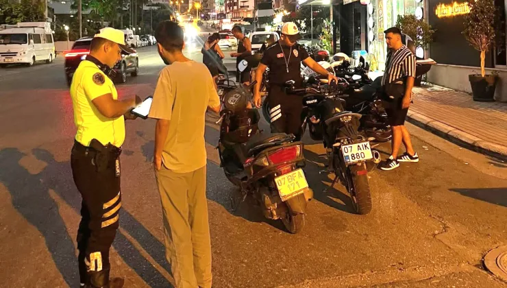 Alanya’da kask takmayan sdrücülere ceza Alanya’da kask takmayan sdrücülere ceza