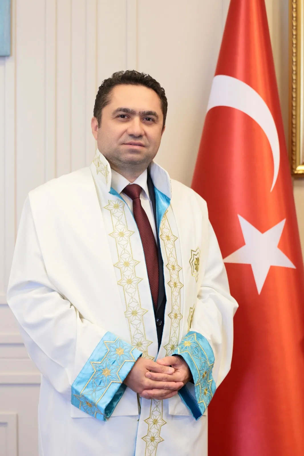 REKTÖR TÜRKDOĞAN: “CUMHURİYETİMİZİN 102. YILI KUTLU OLSUN” REKTÖR TÜRKDOĞAN: “CUMHURİYETİMİZİN 102. YILI KUTLU OLSUN”