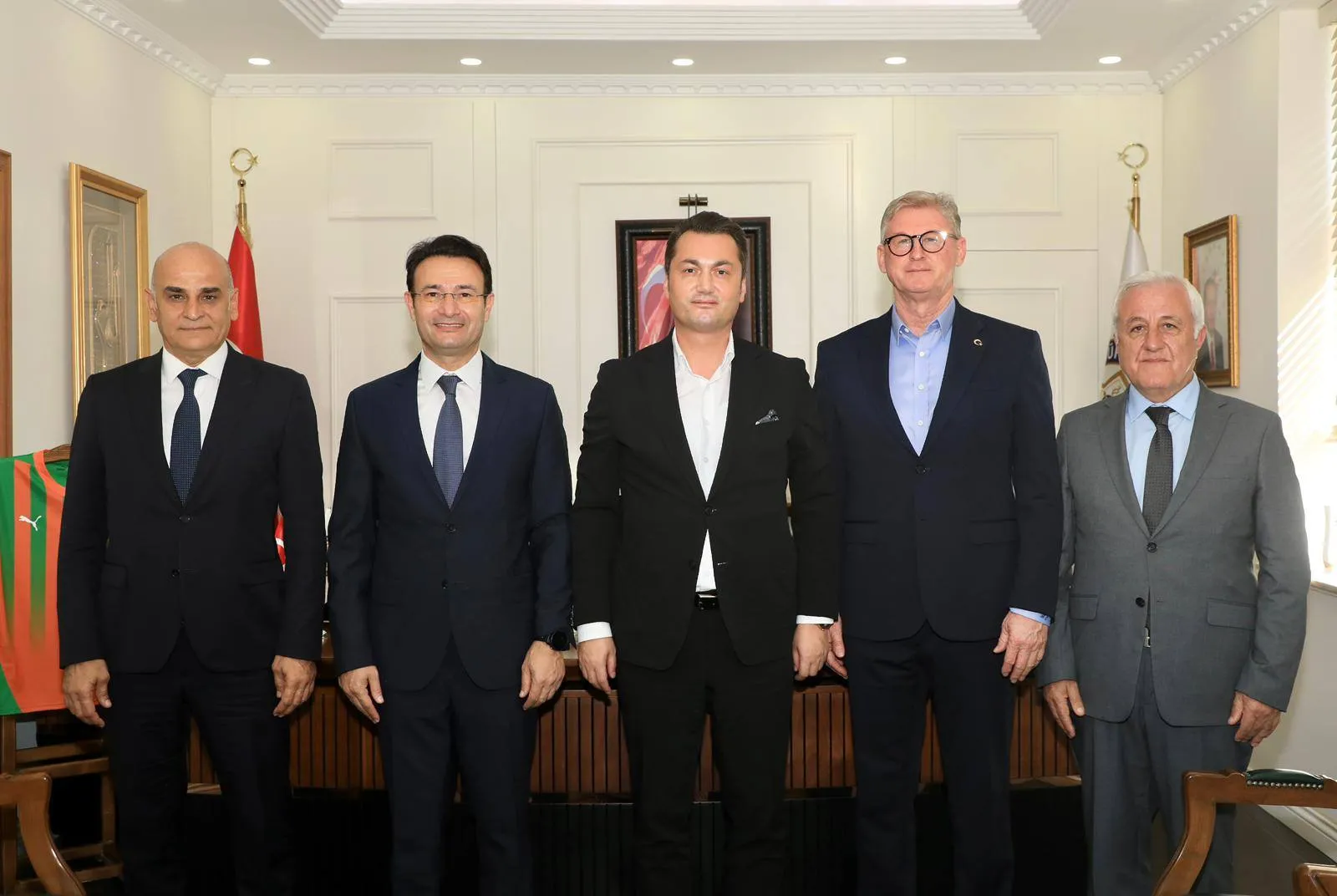 Triatlon Federasyonu'ndan Kaymakam Özçelik'e Ziyaret