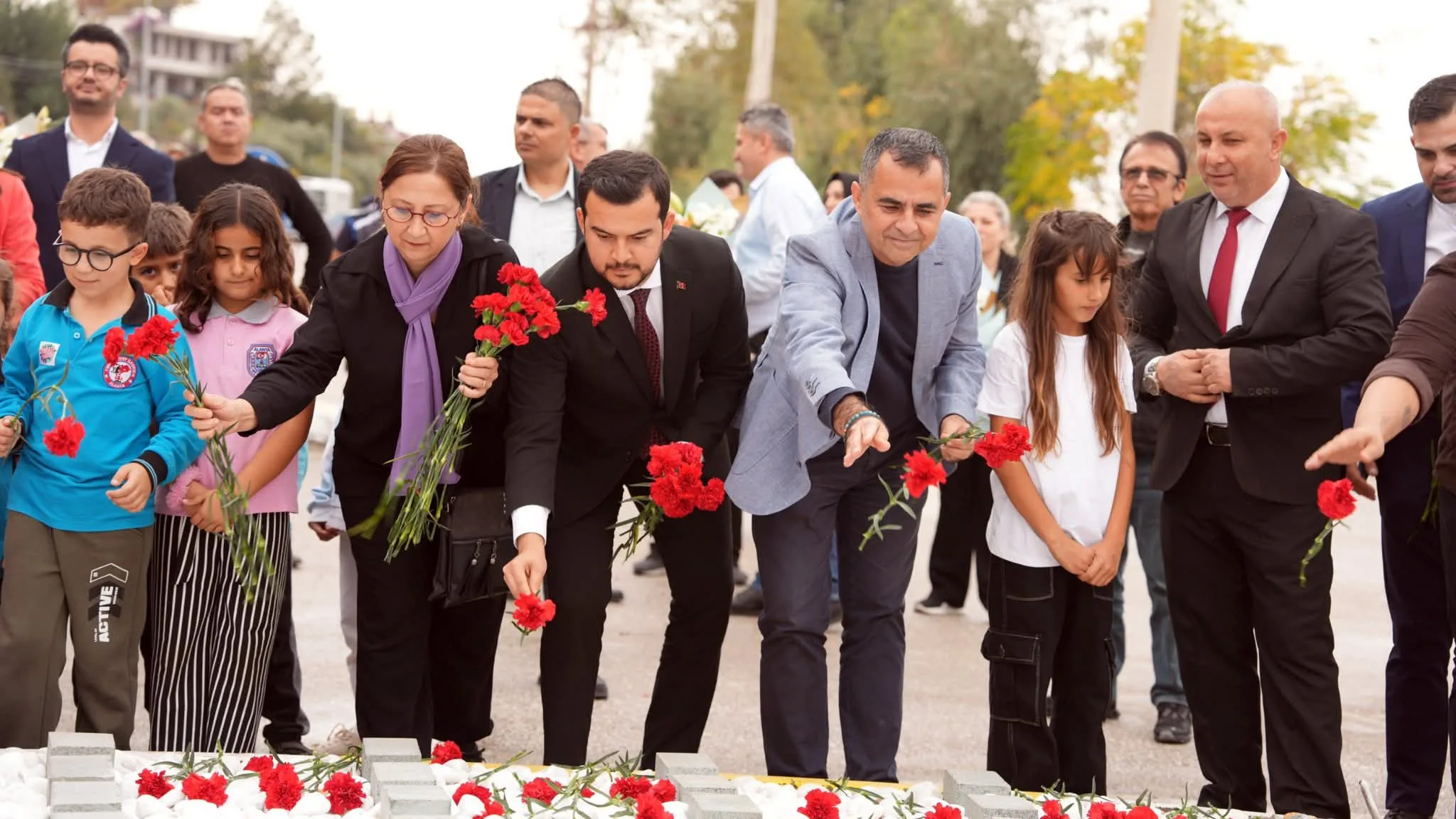 Alanya Belediyesi’nden Demirtaş’a muhteşem hediye