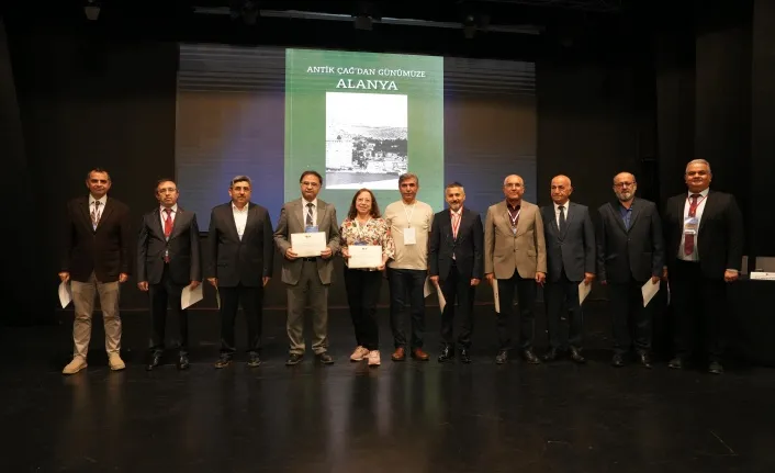 Alanya'nın tarihine ve kültürüne ışık tutan sempozyum