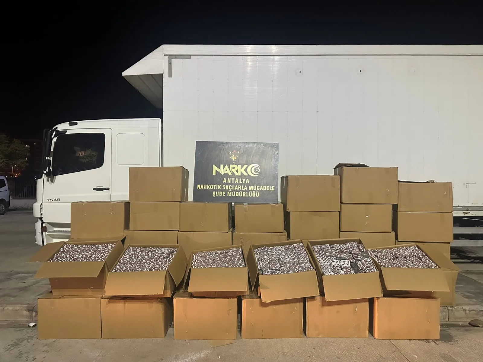 Antalya'da ele geçirilen uyuşturucu hap rekoru