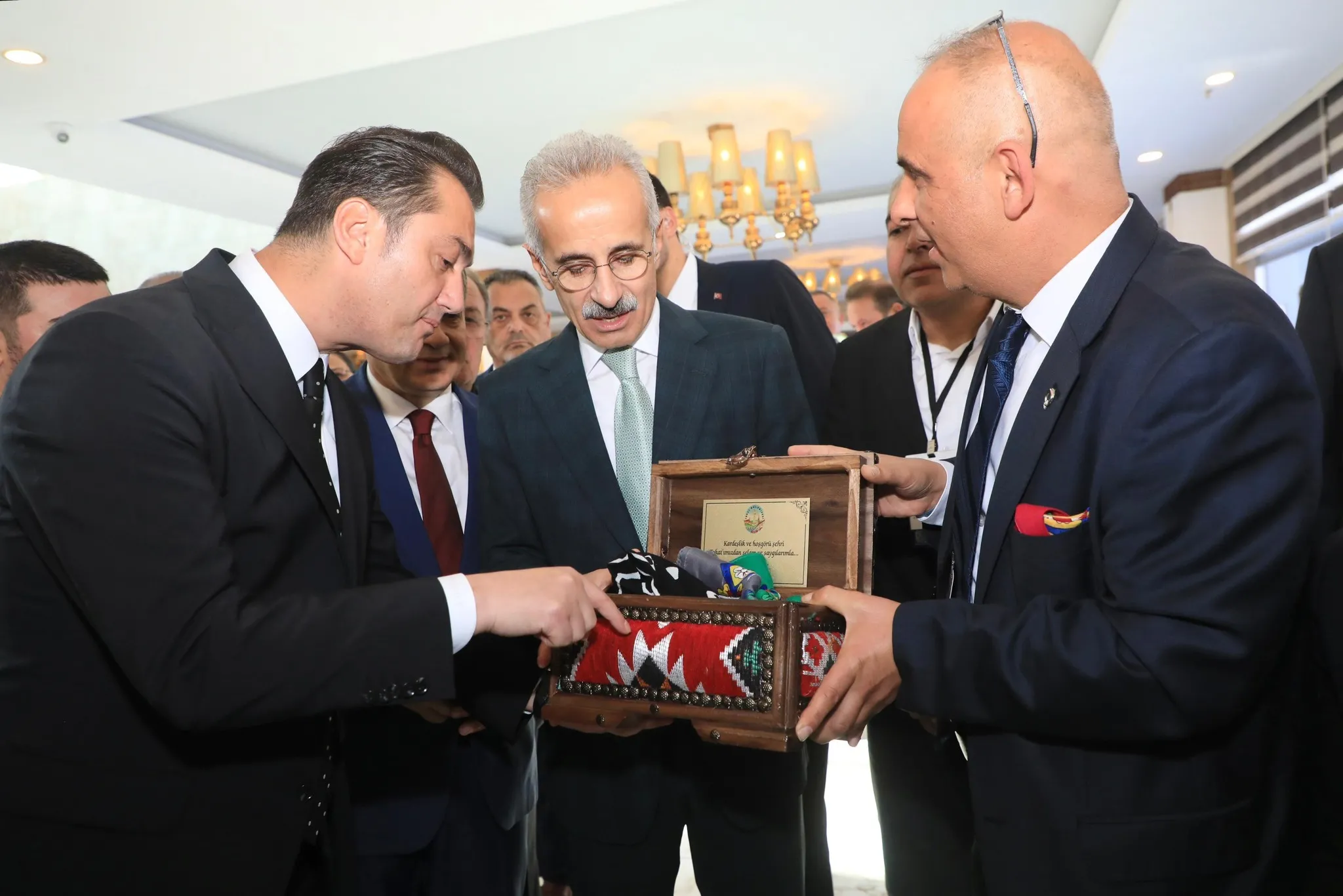 Bakan Uraloğlu, KGK'nın Onur Konuğuydu